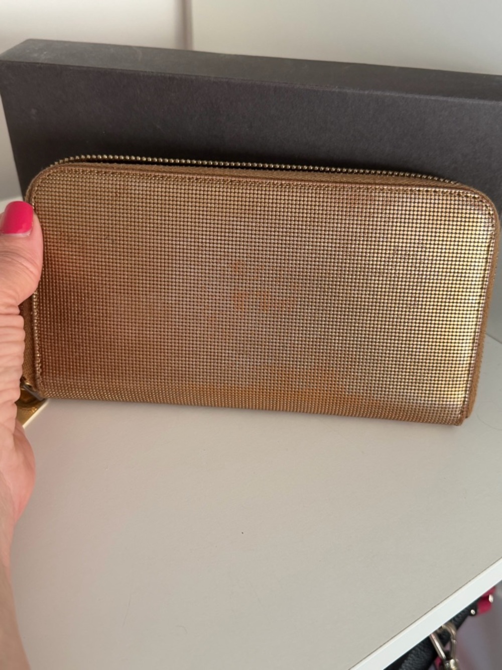Fendi Vitello Logo Zip Around Wallet – Metallic Gold ✨ - Picture 7 of 14